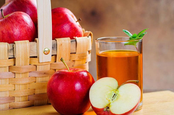 فواید مصرف سیب و آب سیب در دوران بارداری